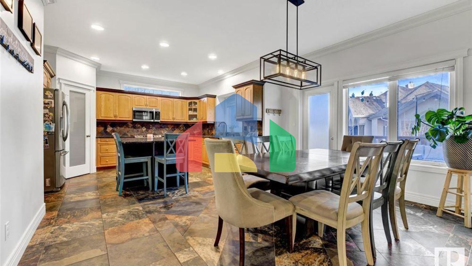 Residential - Single Family Home - Edmonton, Canada - Canada