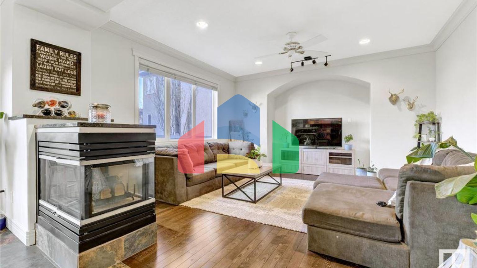 Residential - Single Family Home - Edmonton, Canada - Canada