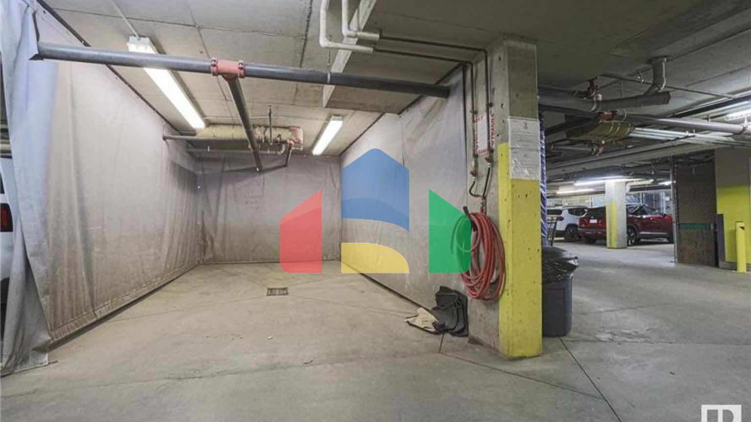 Residential - Condo/Apartment - Edmonton, Canada - Canada