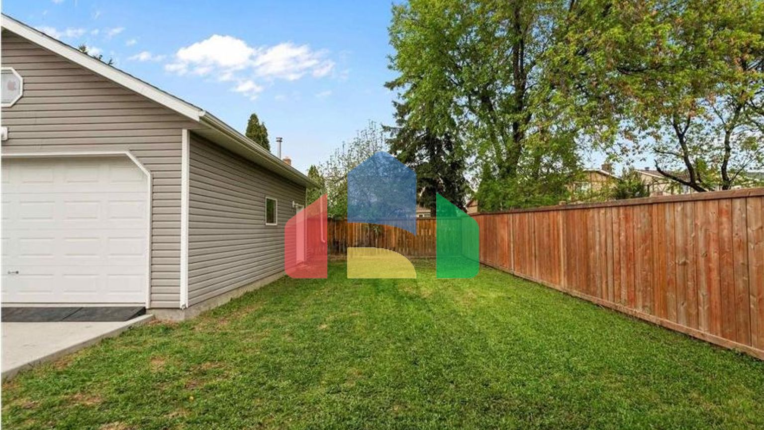 Residential - Single Family Home - Edmonton, Canada - Canada