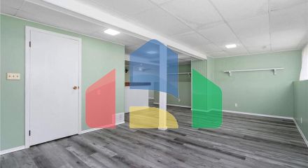 Residential - Single Family Home - Edmonton, Canada - Canada