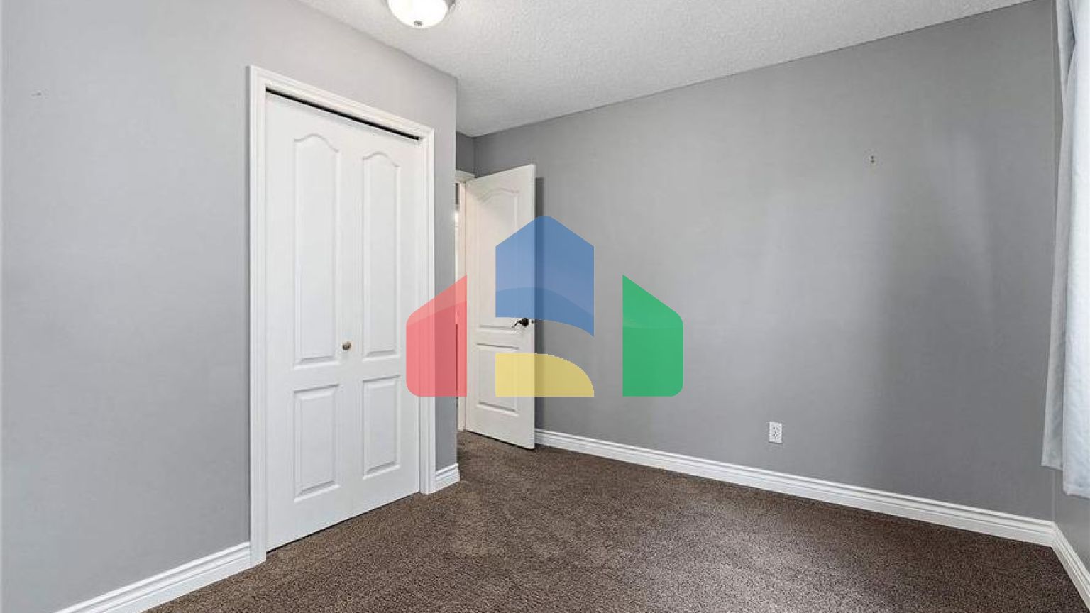 Residential - Single Family Home - Edmonton, Canada - Canada