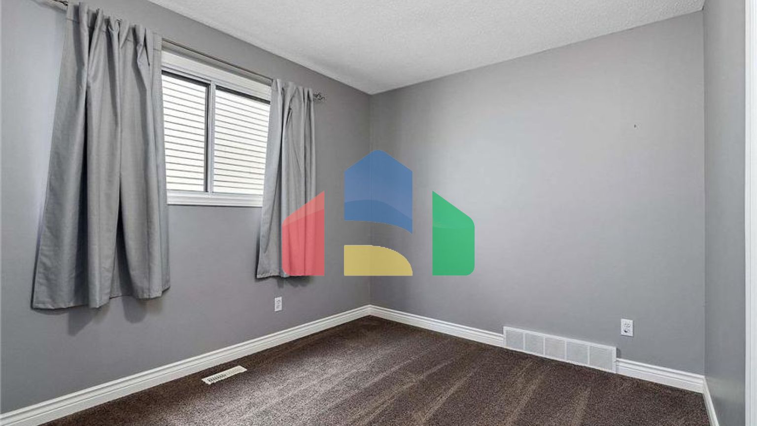 Residential - Single Family Home - Edmonton, Canada - Canada