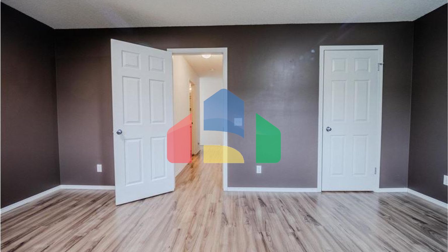 Residential - Condo/Apartment - Edmonton, Canada - Canada