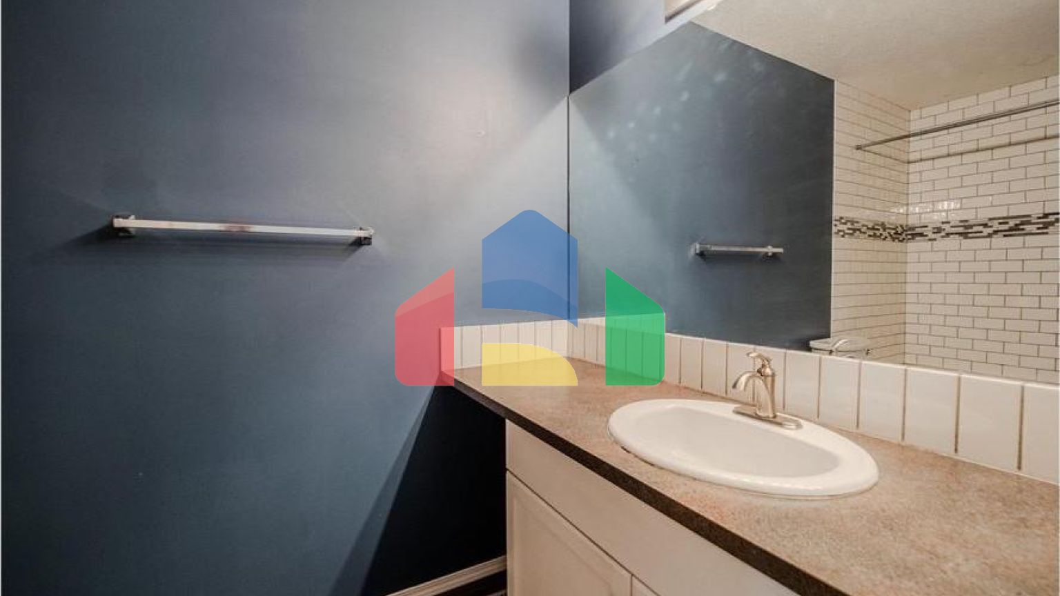 Residential - Condo/Apartment - Edmonton, Canada - Canada