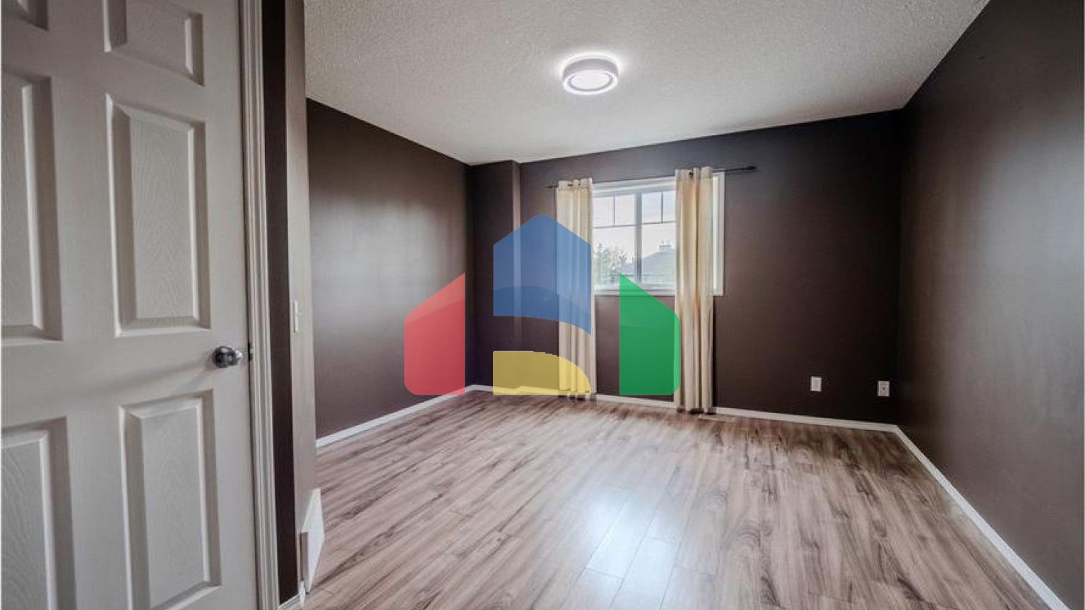 Residential - Condo/Apartment - Edmonton, Canada - Canada