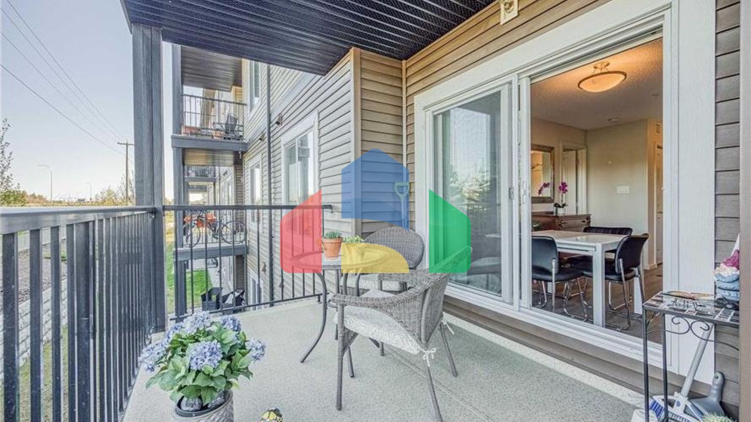 Residential - Condo/Apartment - Edmonton, Canada - Canada