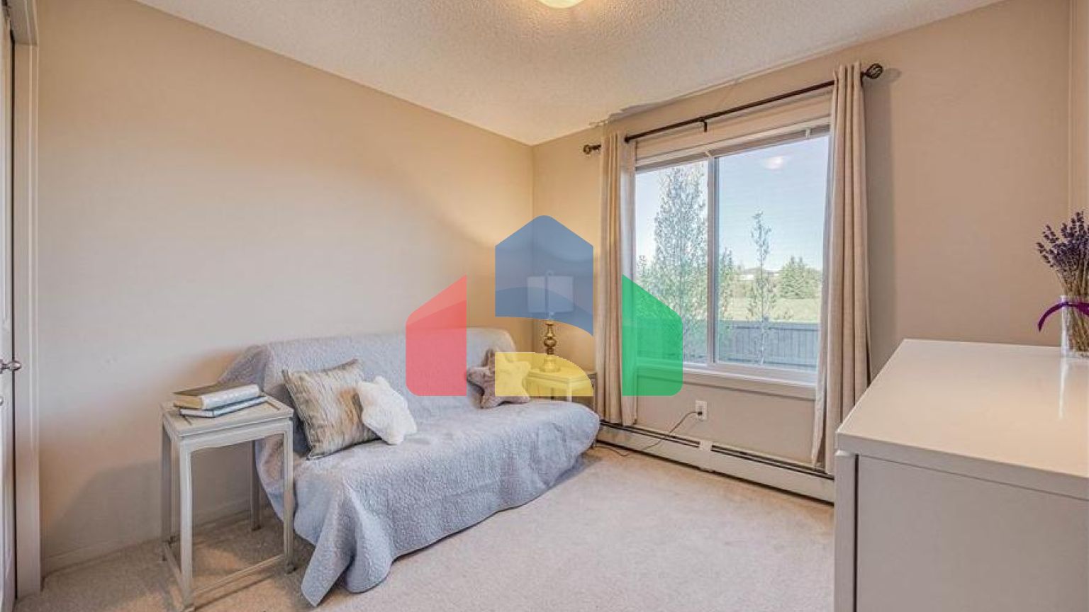 Residential - Condo/Apartment - Edmonton, Canada - Canada