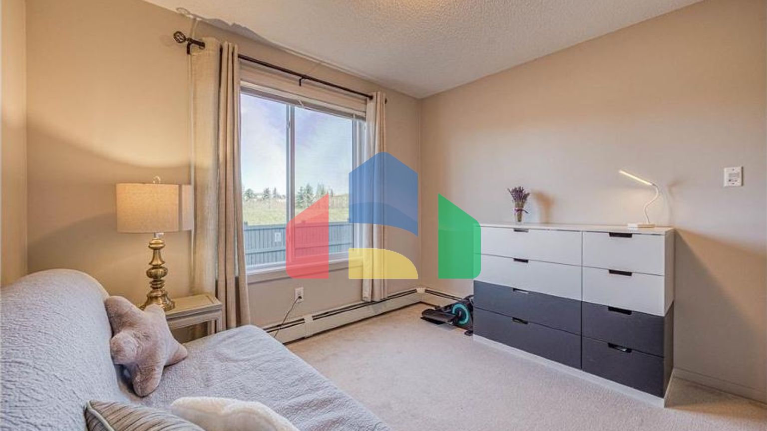 Residential - Condo/Apartment - Edmonton, Canada - Canada