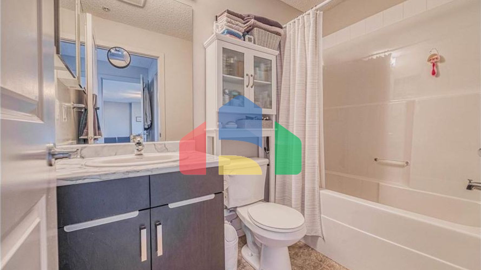 Residential - Condo/Apartment - Edmonton, Canada - Canada