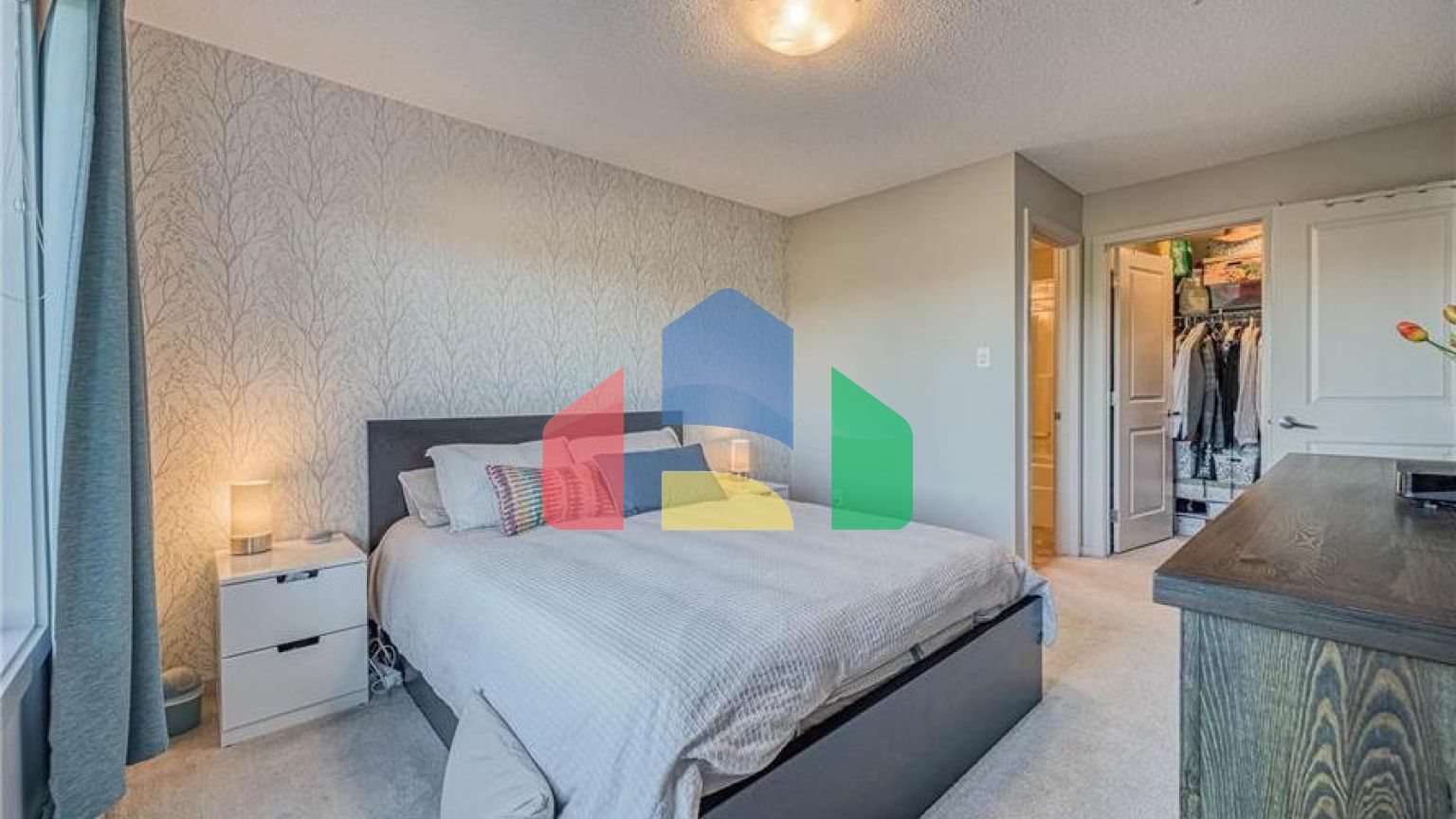 Residential - Condo/Apartment - Edmonton, Canada - Canada