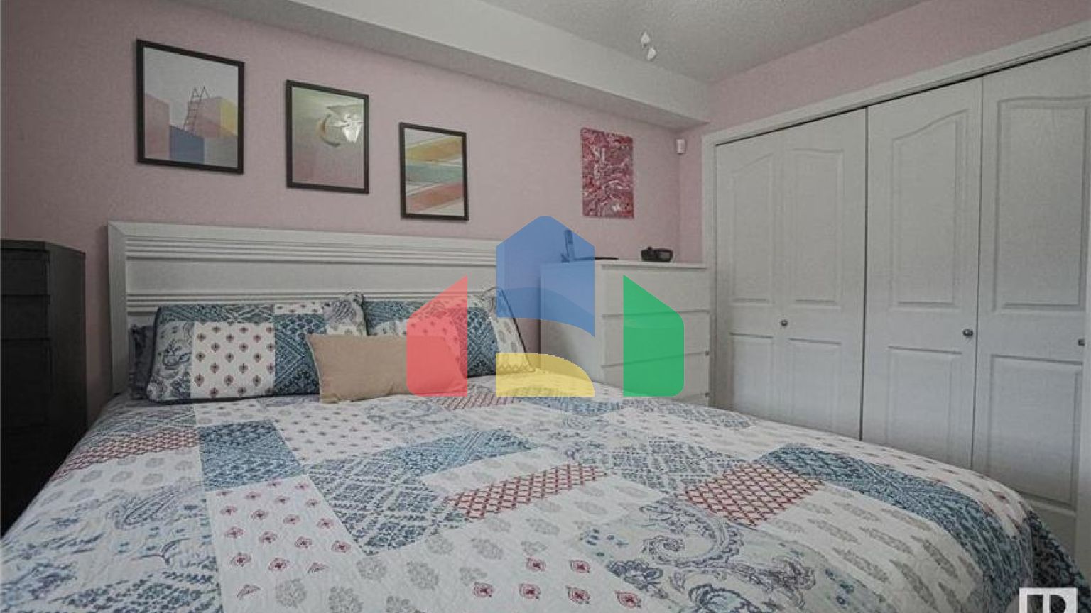 Residential - Condo/Apartment - Edmonton, Canada - Canada