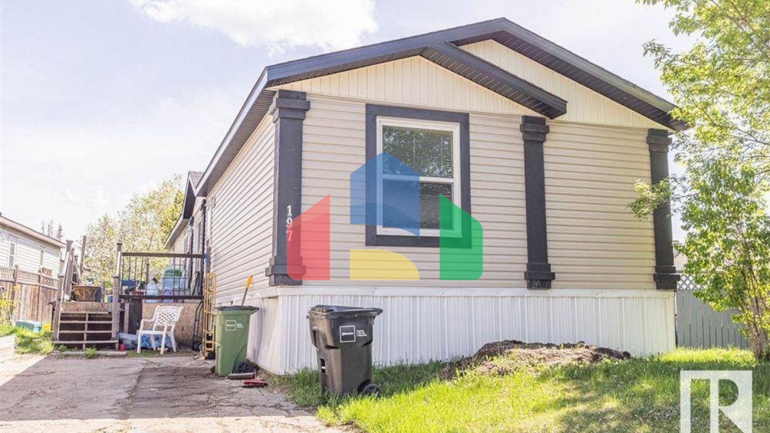 Residential - Single Family Home - Edmonton, Canada - Canada