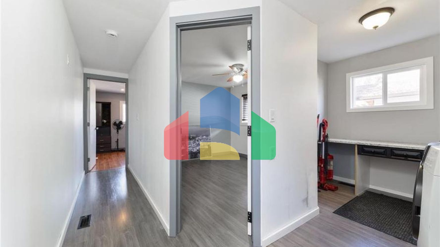 Residential - Single Family Home - Edmonton, Canada - Canada