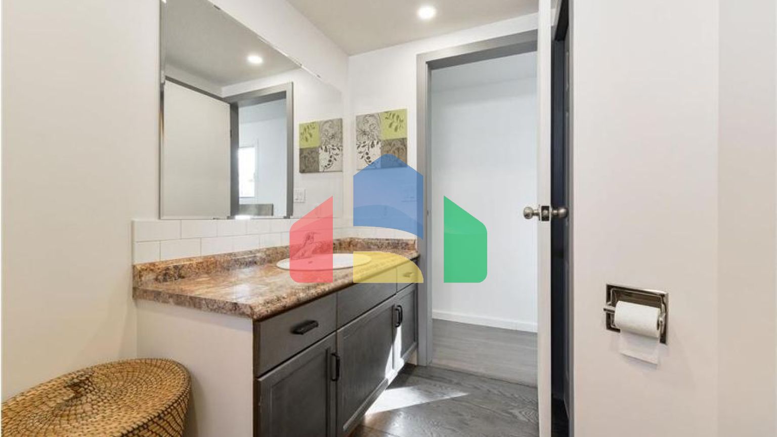 Residential - Single Family Home - Edmonton, Canada - Canada