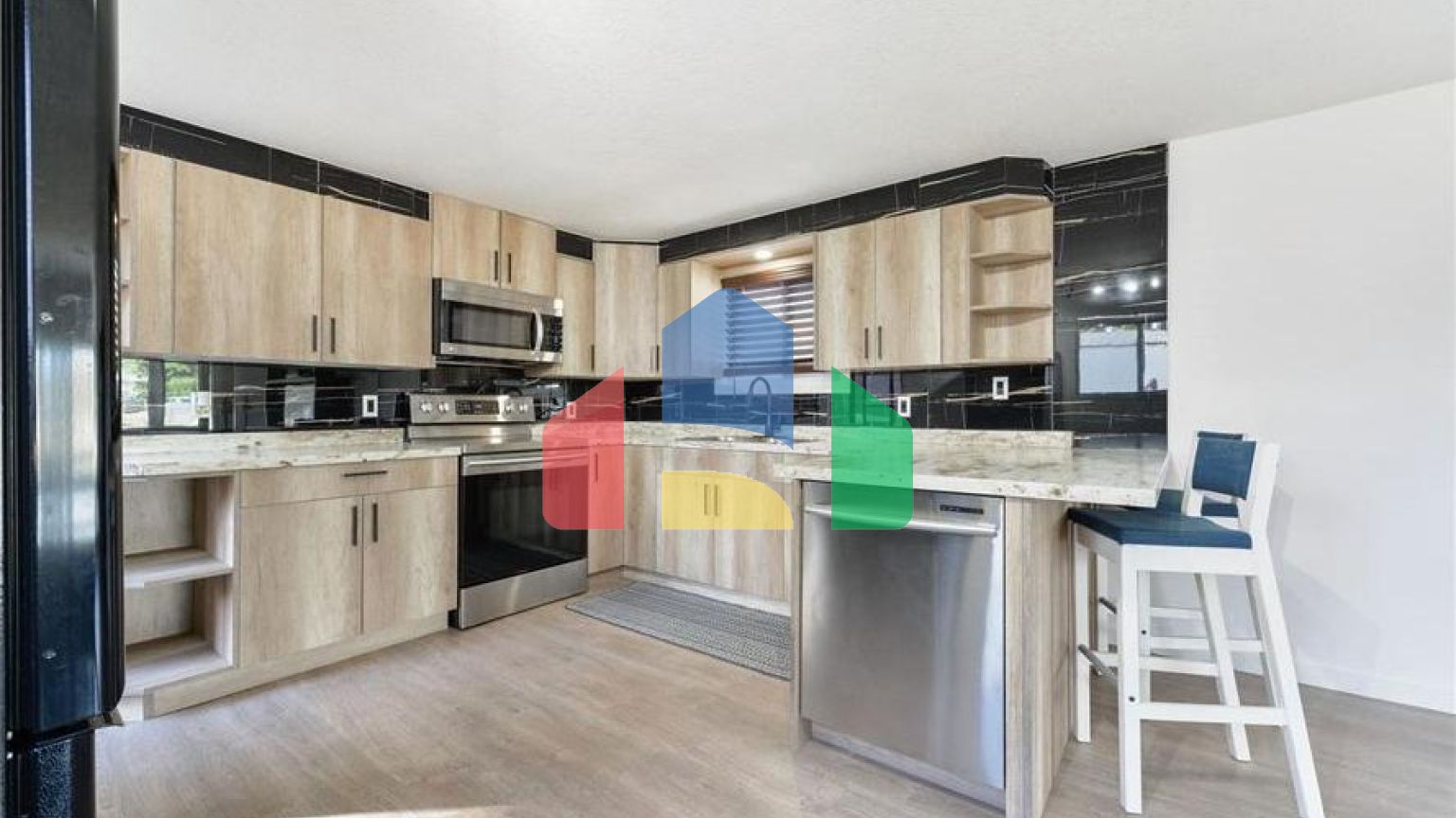 Residential - Single Family Home - Edmonton, Canada - Canada