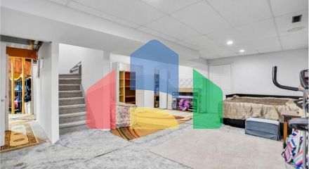 Residential - Single Family Home - Edmonton, Canada - Canada