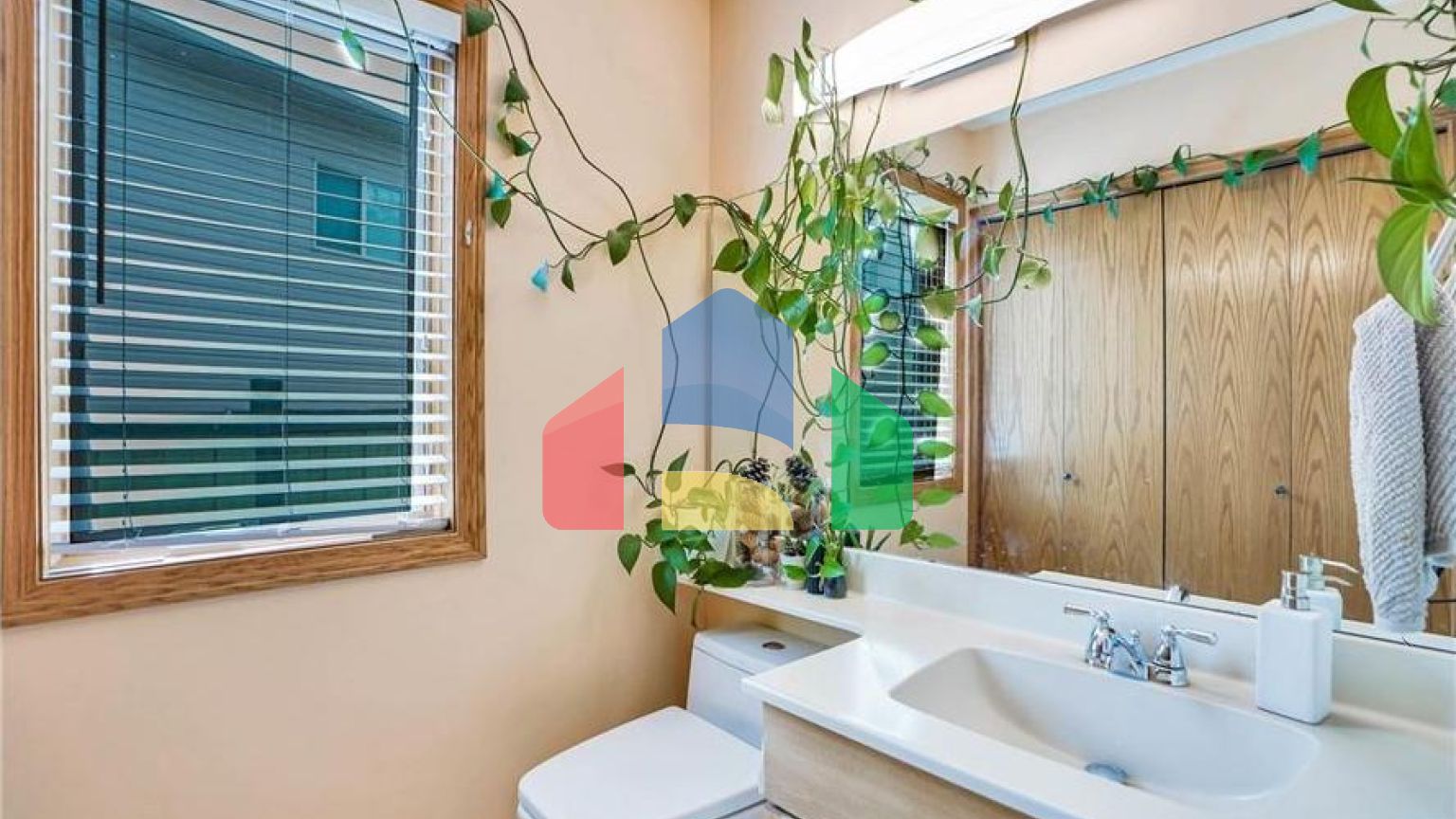 Residential - Single Family Home - Edmonton, Canada - Canada