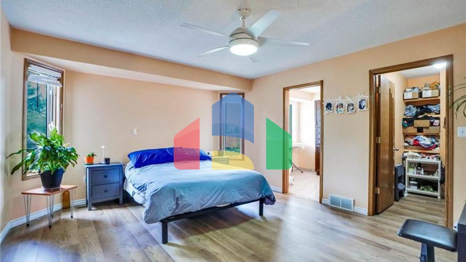 Residential - Single Family Home - Edmonton, Canada - Canada