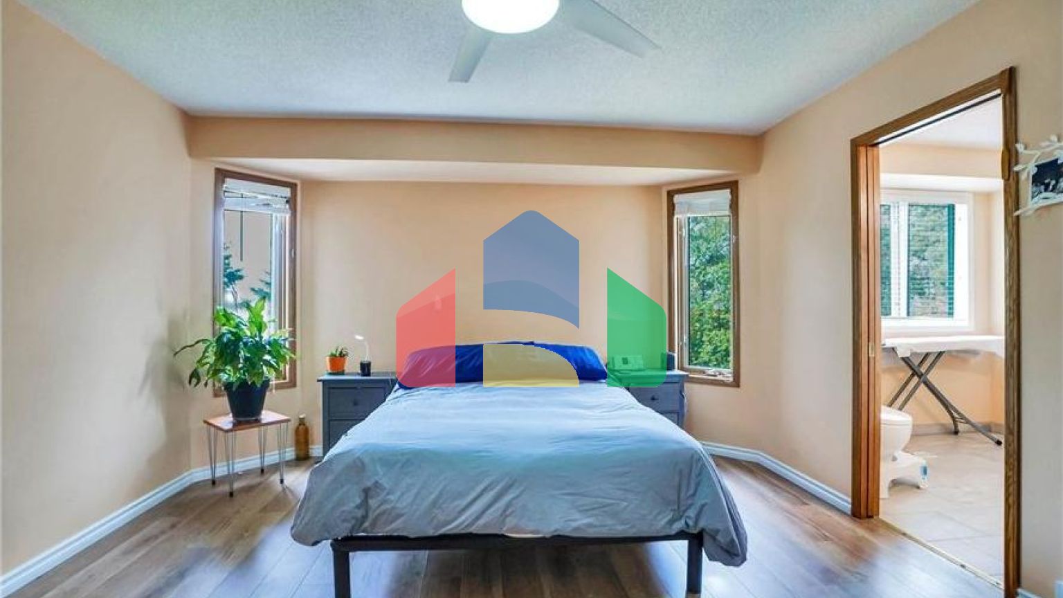 Residential - Single Family Home - Edmonton, Canada - Canada