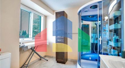 Residential - Single Family Home - Edmonton, Canada - Canada