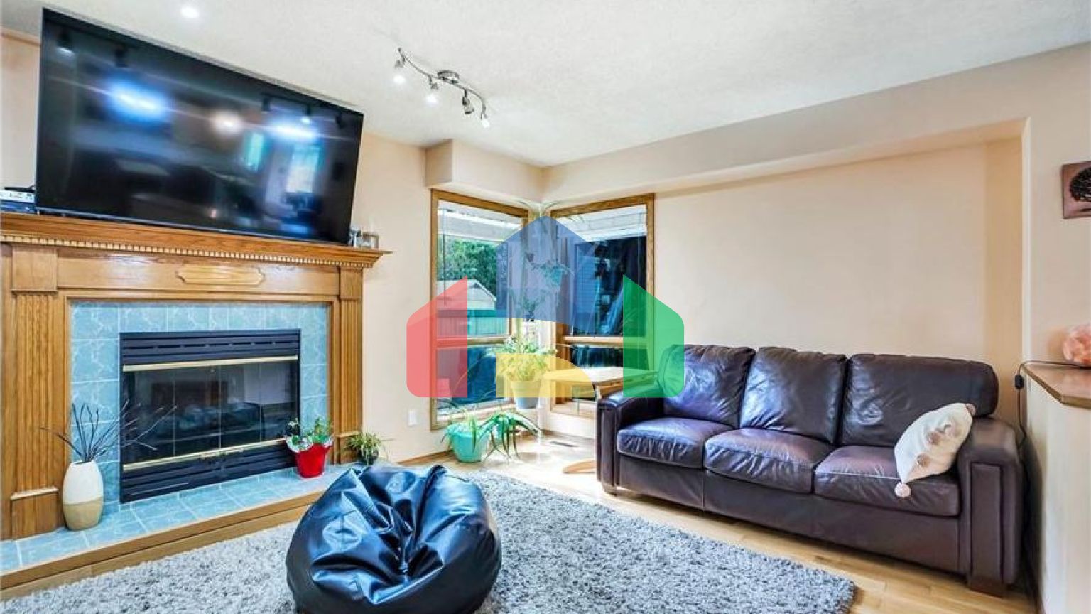 Residential - Single Family Home - Edmonton, Canada - Canada