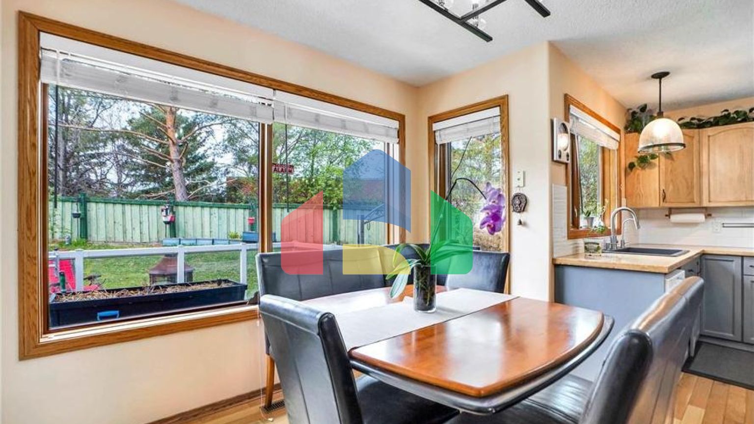 Residential - Single Family Home - Edmonton, Canada - Canada