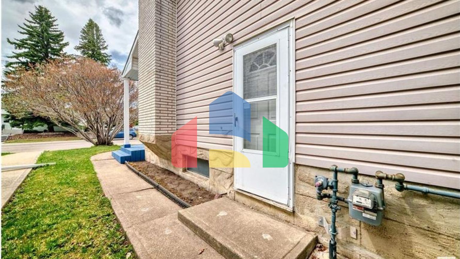 Residential - Single Family Home - Edmonton, Canada - Canada