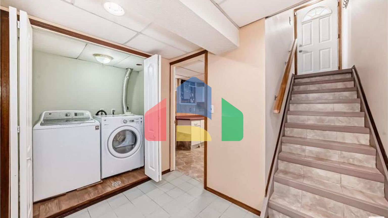 Residential - Single Family Home - Edmonton, Canada - Canada