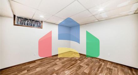 Residential - Single Family Home - Edmonton, Canada - Canada