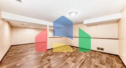 Residential - Single Family Home - Edmonton, Canada - Canada