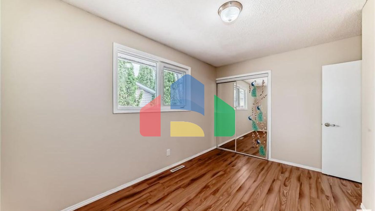 Residential - Single Family Home - Edmonton, Canada - Canada