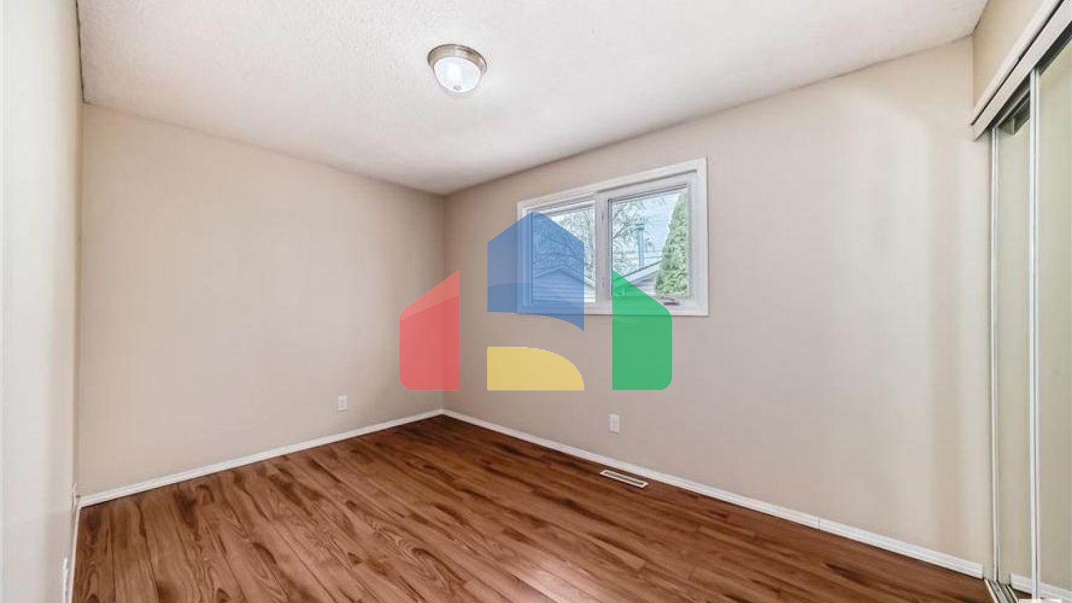 Residential - Single Family Home - Edmonton, Canada - Canada