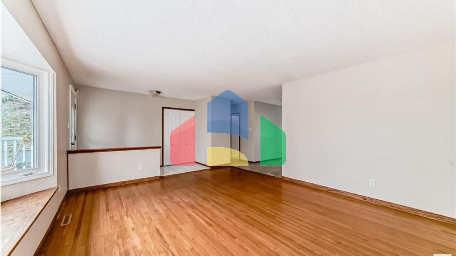 Residential - Single Family Home - Edmonton, Canada - Canada