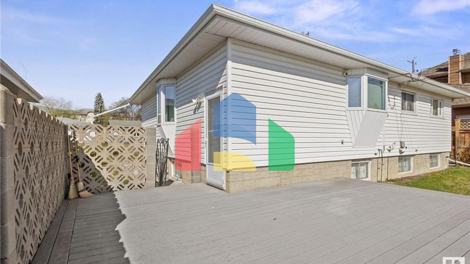 Residential - Single Family Home - Edmonton, Canada - Canada