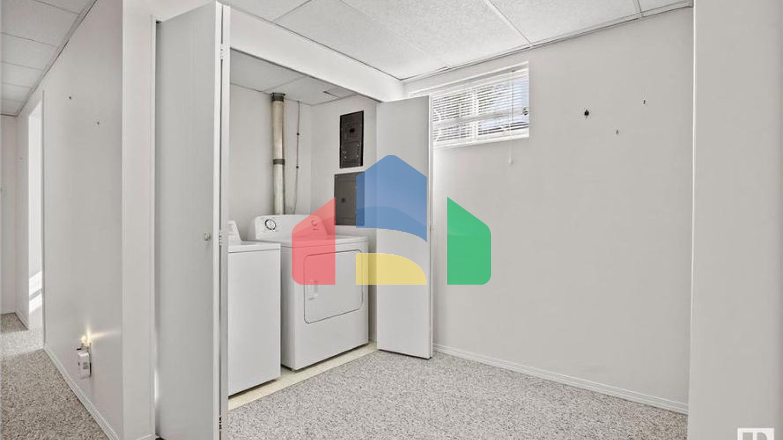 Residential - Single Family Home - Edmonton, Canada - Canada