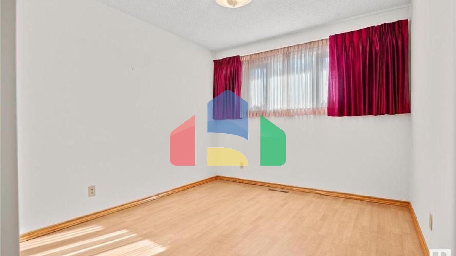 Residential - Single Family Home - Edmonton, Canada - Canada