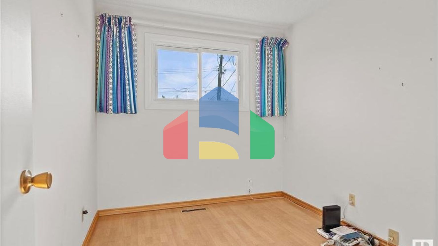 Residential - Single Family Home - Edmonton, Canada - Canada