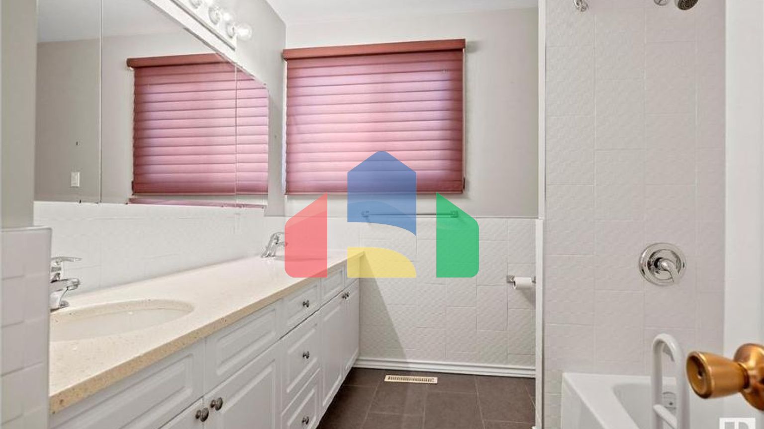 Residential - Single Family Home - Edmonton, Canada - Canada