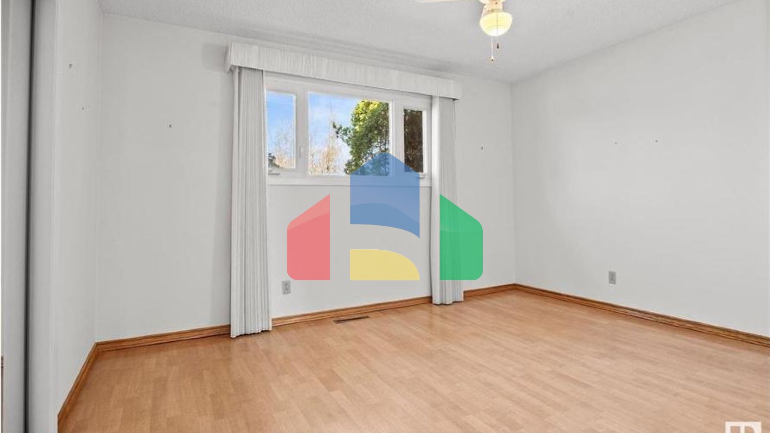 Residential - Single Family Home - Edmonton, Canada - Canada