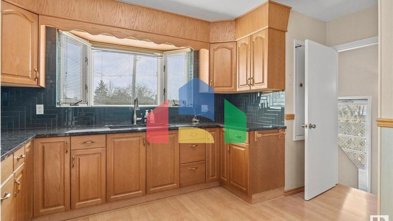 Residential - Single Family Home - Edmonton, Canada - Canada