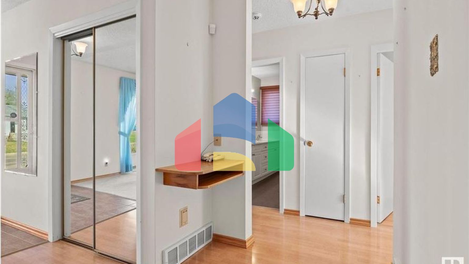 Residential - Single Family Home - Edmonton, Canada - Canada