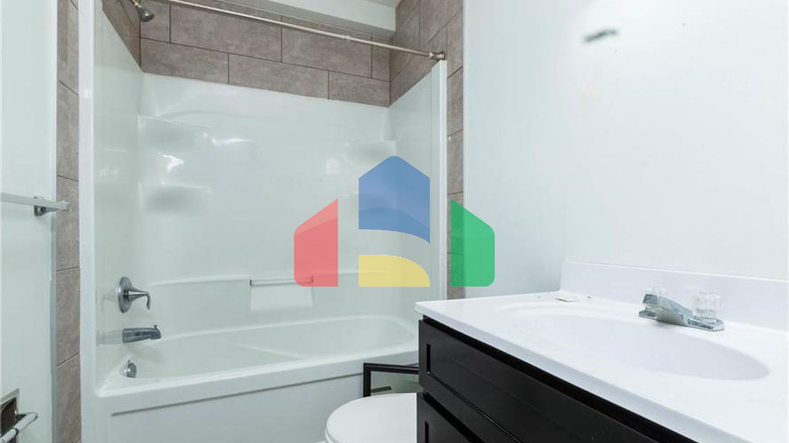 Residential - Single Family Home - Edmonton, Canada - Canada