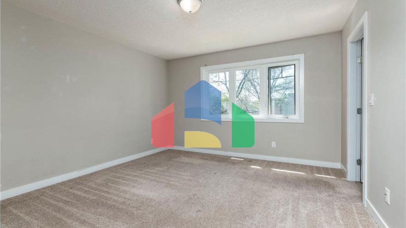 Residential - Single Family Home - Edmonton, Canada - Canada