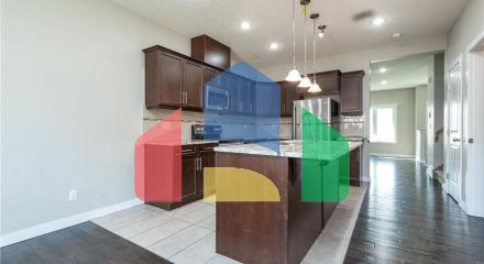 Residential - Single Family Home - Edmonton, Canada - Canada