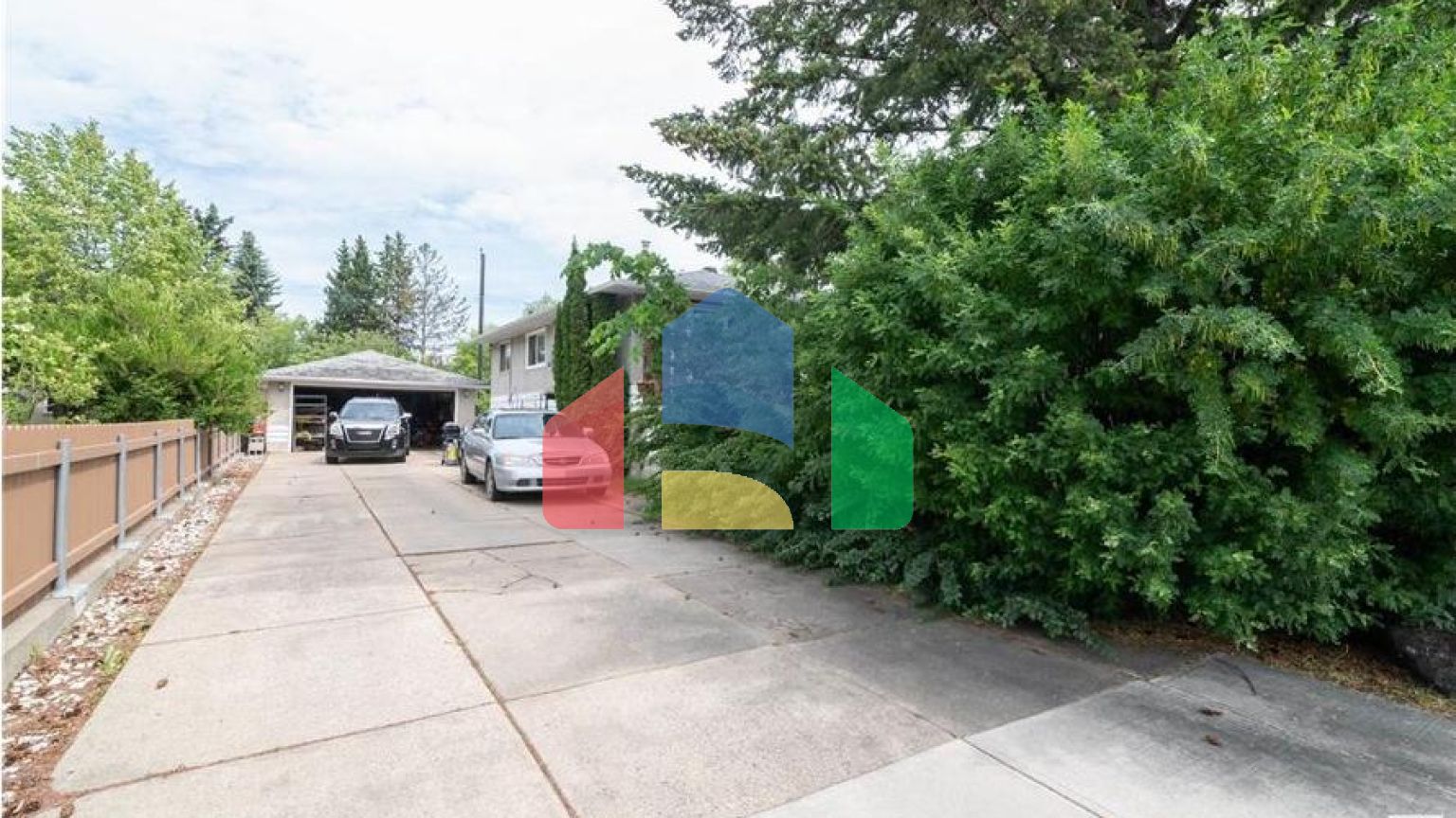 Residential - Single Family Home - Edmonton, Canada - Canada