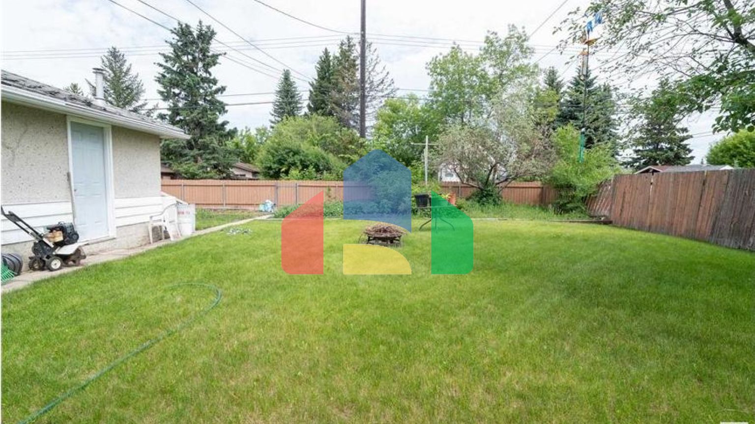 Residential - Single Family Home - Edmonton, Canada - Canada