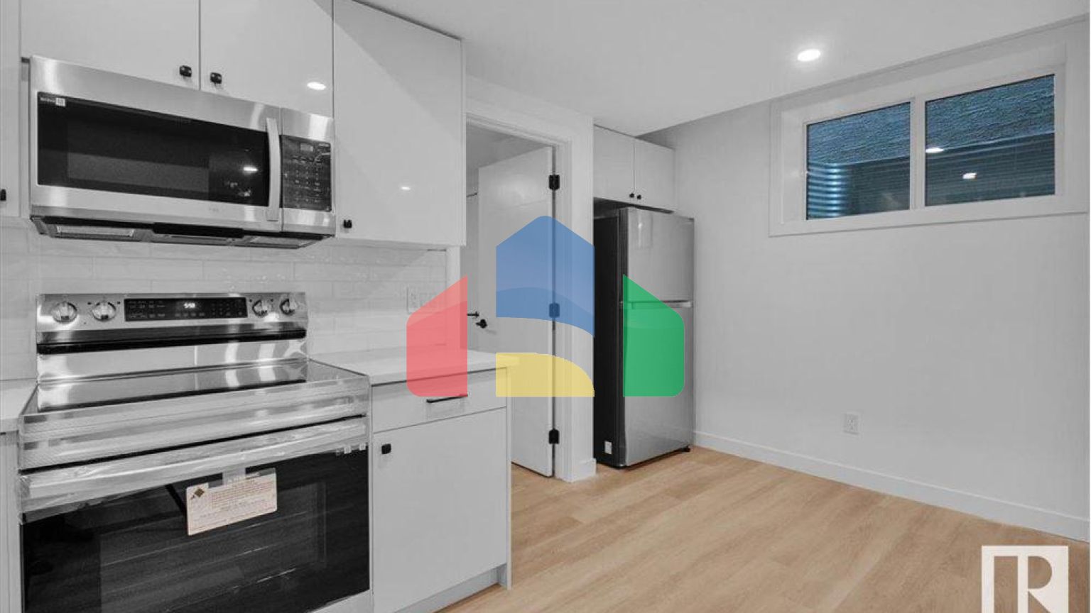 Residential - Single Family Home - Edmonton, Canada - Canada