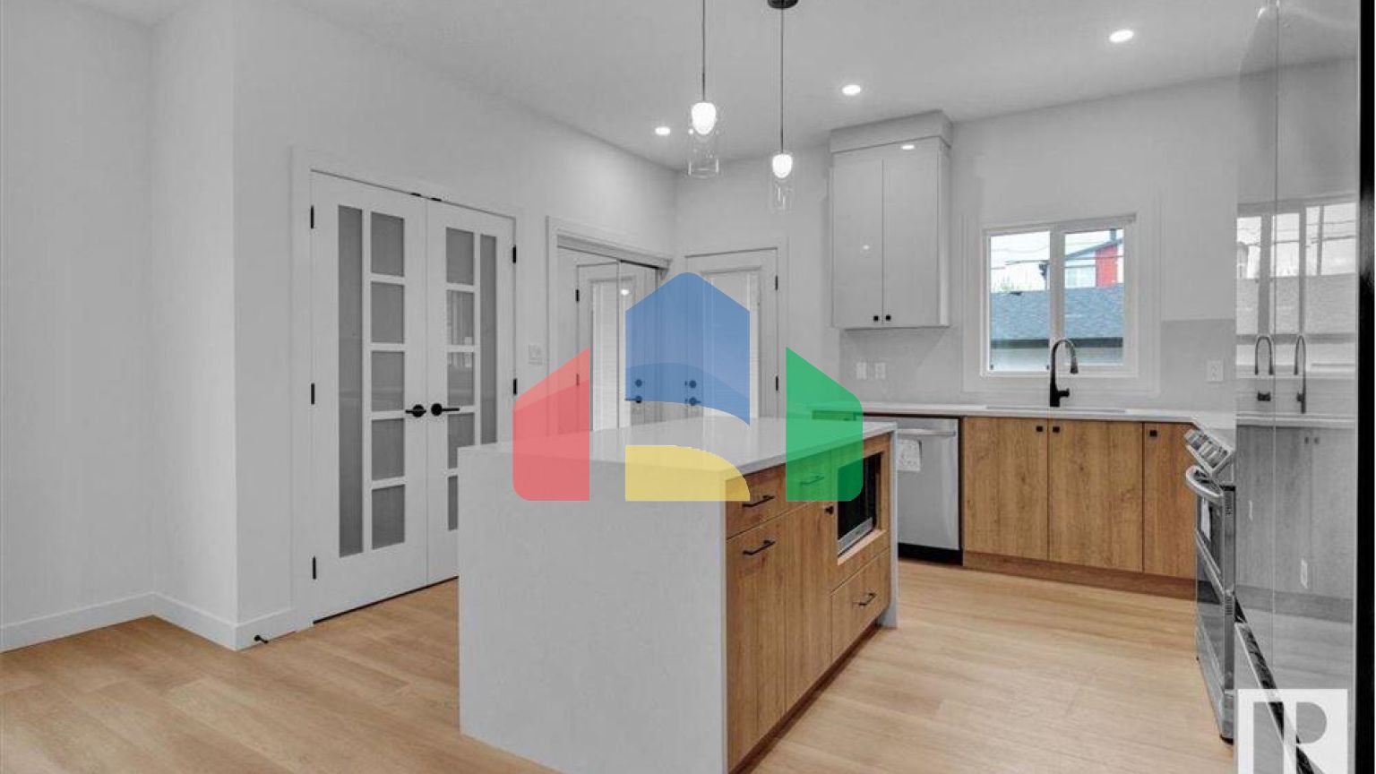 Residential - Single Family Home - Edmonton, Canada - Canada