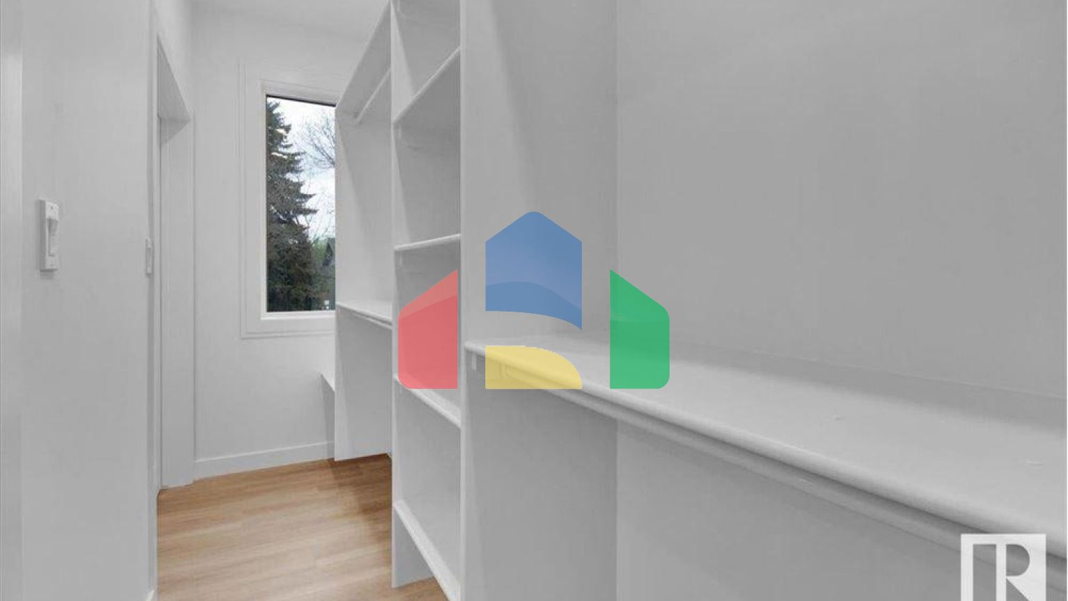 Residential - Single Family Home - Edmonton, Canada - Canada